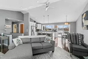 640 Mooreland Circle, Portage, WI 53901 - Photo 4