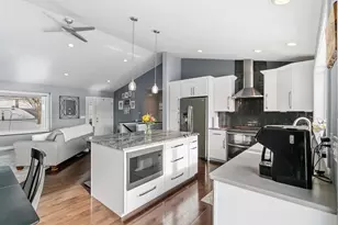 640 Mooreland Circle, Portage, WI 53901 - Photo 10