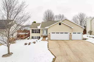 3281 Edmonton Dr, Sun Prairie, WI 53590 - Photo 1