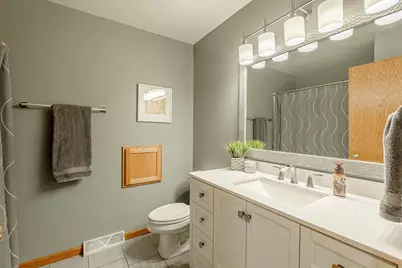 3281 Edmonton Drive, Sun Prairie, WI 53590 - Photo 18