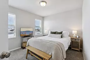 432 Crusader Pt, Waunakee, WI 53597 - Photo 18