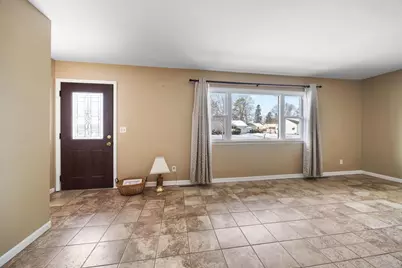 1993 Meadow Drive, Beloit, WI 53511 - Photo 6