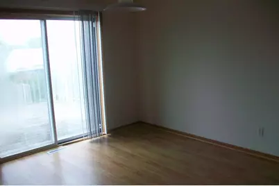 612-614 N Main Street, Fall River, WI 53932 - Photo 6