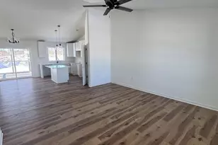 280 Santa Maria Dr, Arlington, WI 53911 - Photo 6