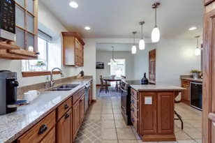 345 Kensington Dr, Madison, WI 53704 - Photo 22