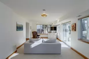 345 Kensington Dr, Madison, WI 53704 - Photo 10