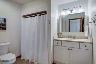 345 Kensington Dr, Madison, WI 53704 - Photo 38