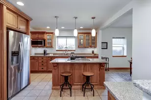345 Kensington Dr, Madison, WI 53704 - Photo 20