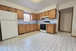 522 Metomen St, Ripon, WI 54971 - Photo 4