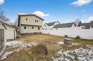 218 E Pleasant St, Portage, WI 53901 - Photo 38