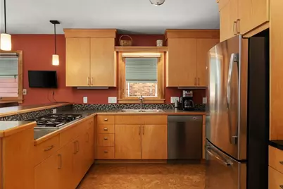 605 Cedar Street, Madison, WI 53715 - Photo 10