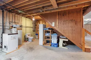 605 Cedar St, Madison, WI 53715 - Photo 32