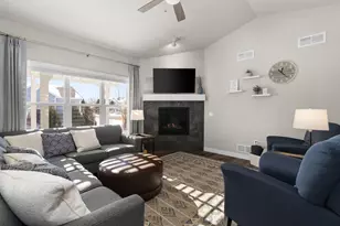 108 Drumlin Cir, Oregon, WI 53575 - Photo 10