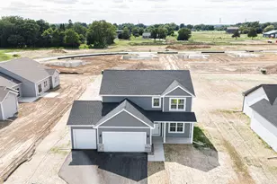 3805 N Woodbury Ln, Janesville, WI 53545 - Photo 2