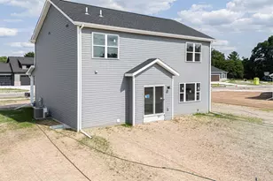 3805 N Woodbury Ln, Janesville, WI 53545 - Photo 6