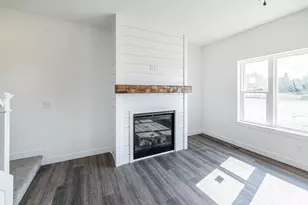 3805 N Woodbury Ln, Janesville, WI 53545 - Photo 14