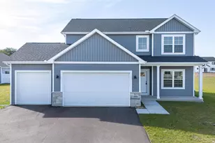 3805 N Woodbury Ln, Janesville, WI 53545 - Photo 1