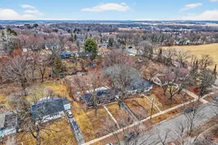 1650 Sunfield St, Madison, WI 53704 - Photo 42