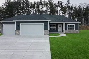 3740 N Woodbury Ln, Janesville, WI 53545 - Photo 2