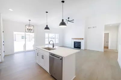 3740 N Woodbury Lane, Janesville, WI 53545 - Photo 4