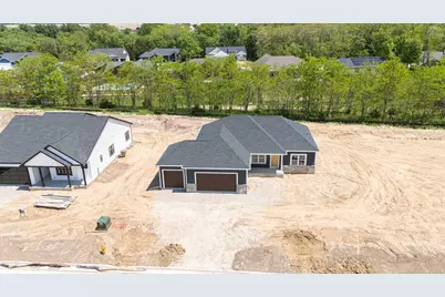 3740 N Woodbury Lane, Janesville, WI 53545 - Photo 2
