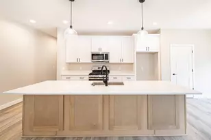 3740 N Woodbury Ln, Janesville, WI 53545 - Photo 12