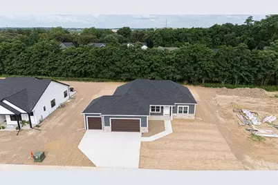 3740 N Woodbury Lane, Janesville, WI 53545 - Photo 2