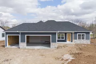 3740 N Woodbury Ln, Janesville, WI 53545 - Photo 1