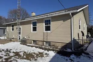 2207 12th Ave, Monroe, WI 53566 - Photo 6