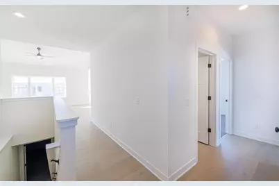 3804 N Woodbury Lane, Janesville, WI 53545 - Photo 6