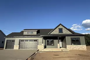 3804 N Woodbury Ln, Janesville, WI 53545 - Photo 1