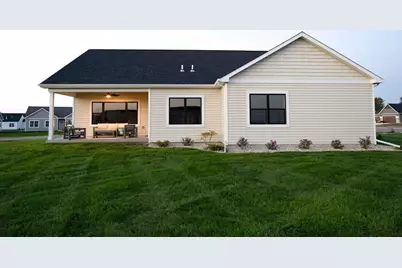 3804 N Woodbury Lane, Janesville, WI 53545 - Photo 14