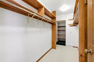 201 S Kenosha Dr, Madison, WI 53705 - Photo 32