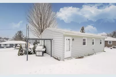120 Highland Avenue, Iron Ridge, WI 53035 - Photo 6