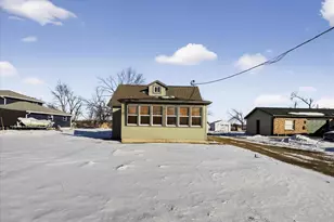 2429 Center Ave, Janesville, WI 53546 - Photo 40