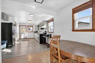 2429 Center Ave, Janesville, WI 53546 - Photo 14