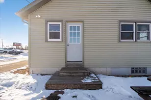 2429 Center Ave, Janesville, WI 53546 - Photo 34