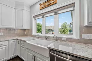 810 Lynn St, Waunakee, WI 53597 - Photo 14