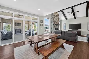 810 Lynn St, Waunakee, WI 53597 - Photo 10