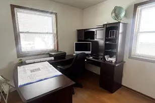 5026 Piccadilly Dr, Madison, WI 53714 - Photo 10