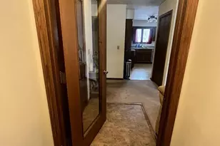 5026 Piccadilly Dr, Madison, WI 53714 - Photo 2