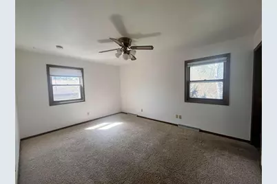 5026 Piccadilly Drive, Madison, WI 53714 - Photo 8