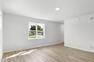 244 Hawks View Dr, Edgerton, WI 53534 - Photo 10