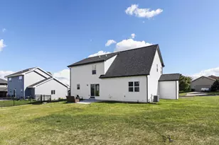 244 Hawks View Dr, Edgerton, WI 53534 - Photo 6