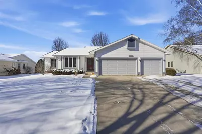 2610 Green Ridge Drive, Madison, WI 53704 - Photo 10