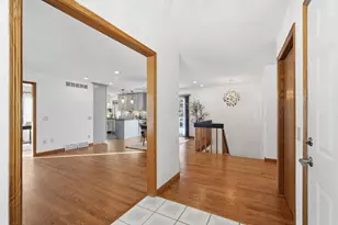 2610 Green Ridge Dr, Madison, WI 53704 - Photo 14