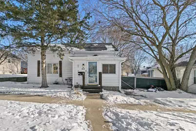 410 E Howard Street, Portage, WI 53901 - Photo 2