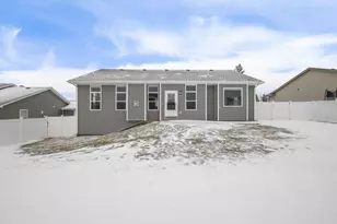 932 Margarets Wy, Belleville, WI 53508 - Photo 28