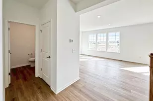 106 O'brien Ct, Columbus, WI 53925 - Photo 6