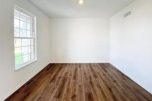 106 O'brien Ct, Columbus, WI 53925 - Photo 4